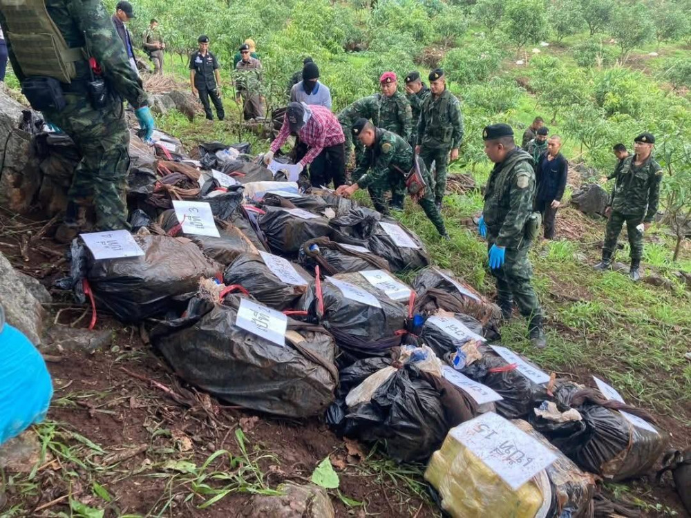 Thai cavalry seizes six million meth tablets in Chiang Mai clash | News by Thaiger