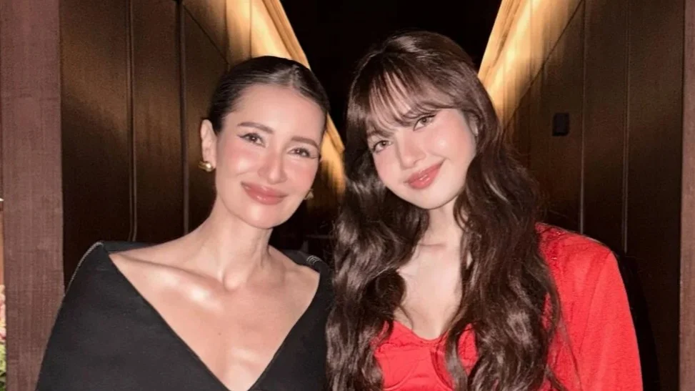 เฟรมประวัติศาสตร์! “แอน ทองประสม” แชะภาพคู่ “ลิซ่า ลลิษา” กลางงานปาร์ตี้ระดับโลก