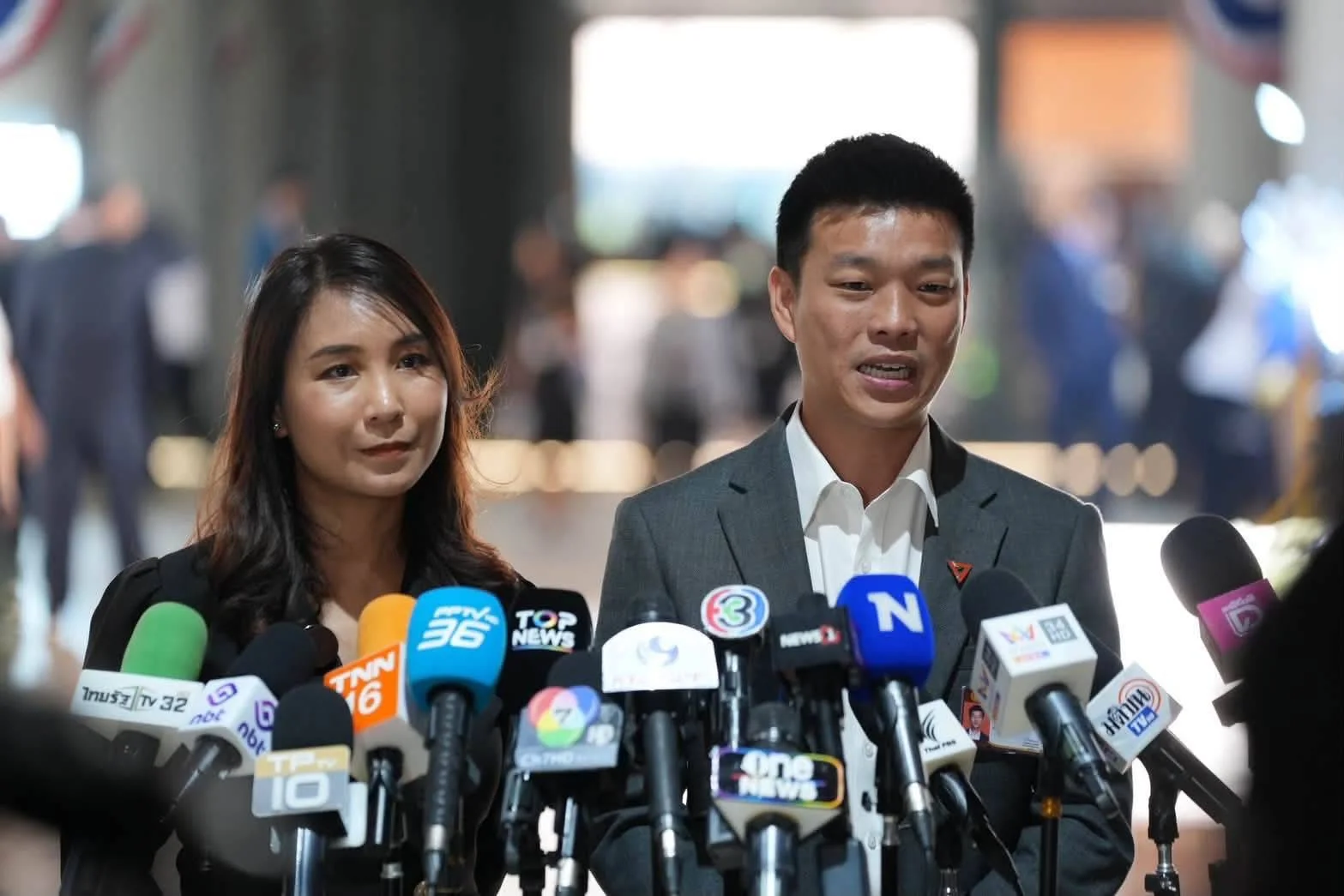 พรรคประชาชนแถลงหลังศาล รธน.มีมติผ่าน พ.ร.ก.กู้เงิน