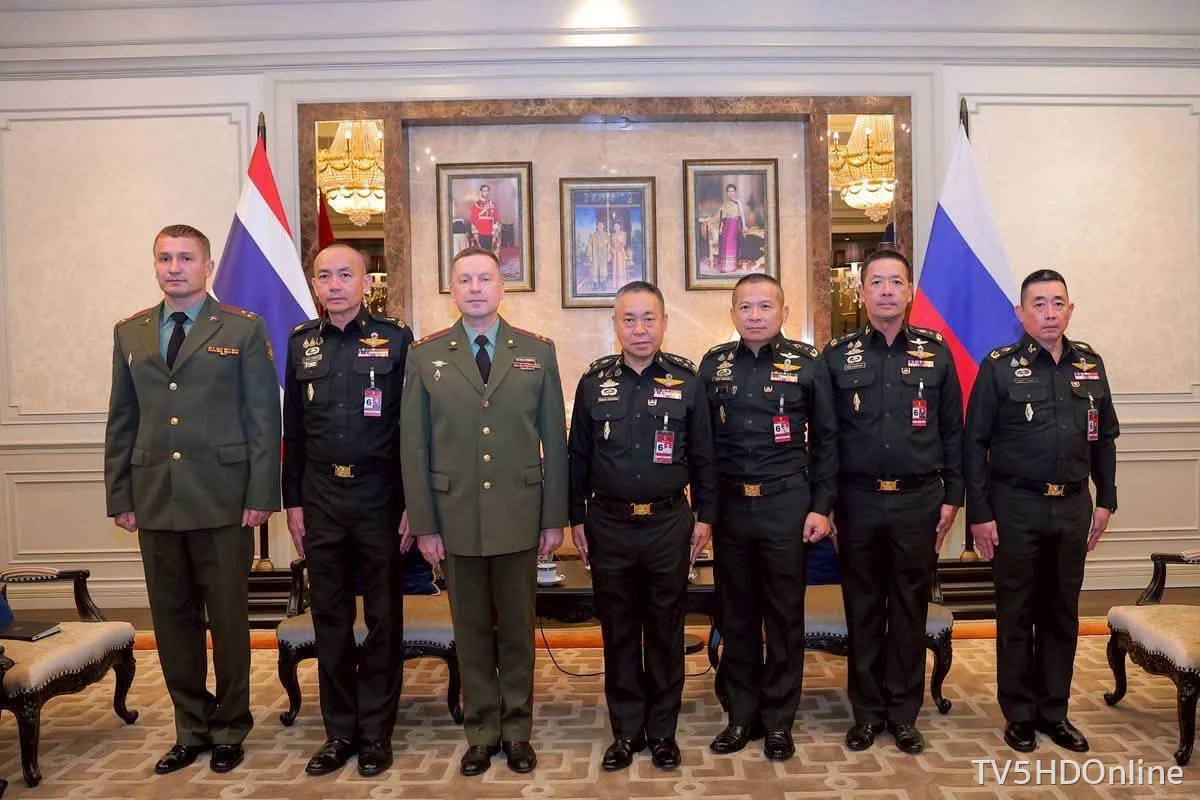 เสนาธิการทหารบก รับการเยี่ยมคำนับจากผู้ช่วยทูตทหารรัสเซียประจำประเทศไทย