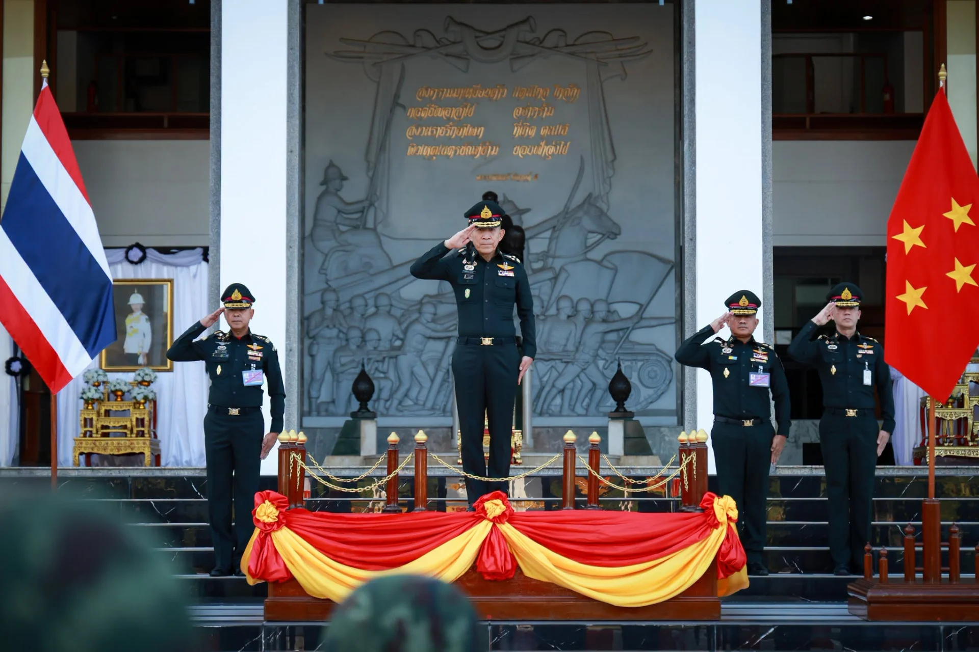 ปลัดกลาโหม เป็นประธานวันสถาปนาครบรอบ 38 ปี กองทัพน้อยที่ 1