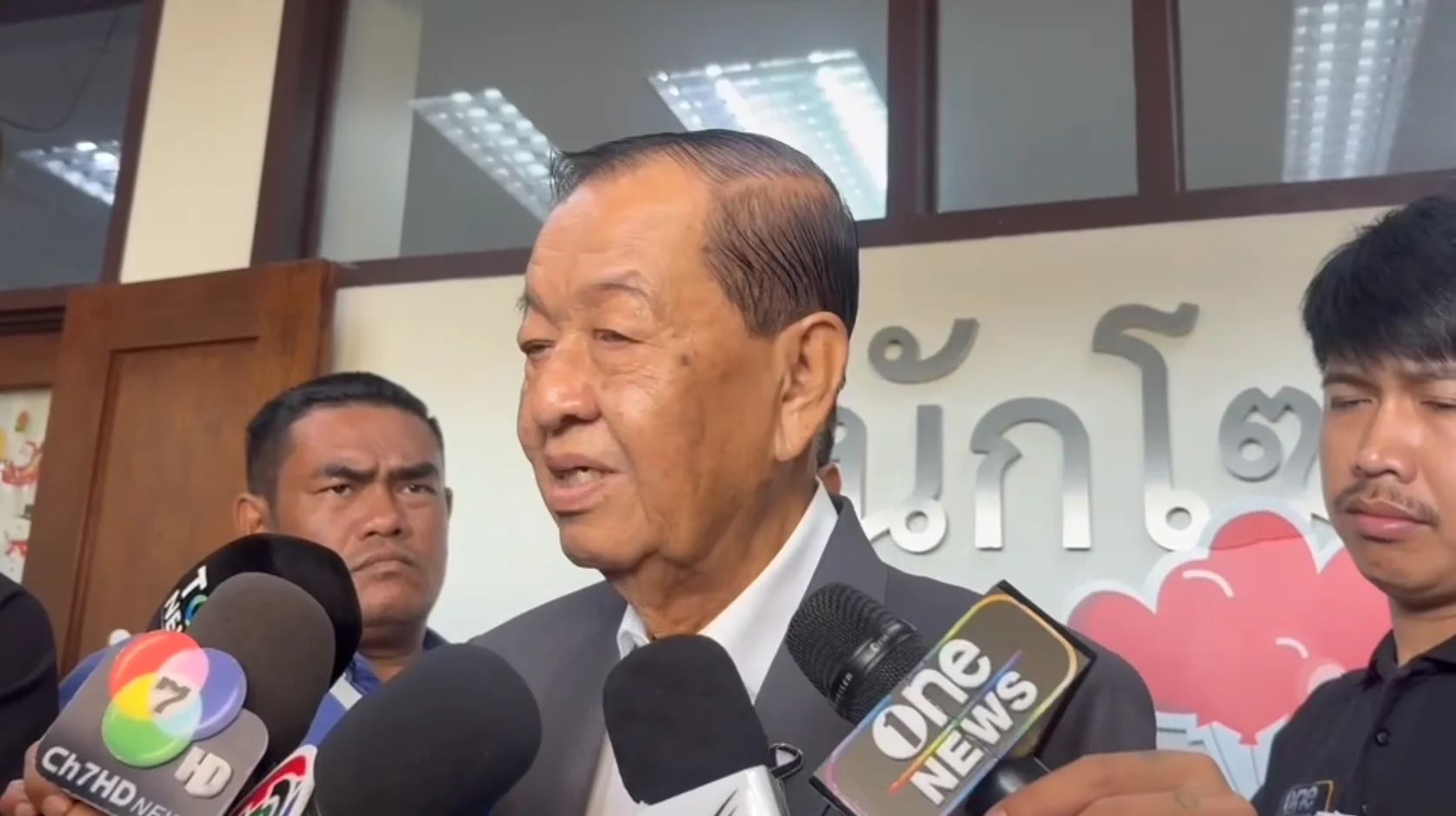 "วันนอร์" แนะรัฐอย่าตัดปมยาเสพติด-ของเถื่อน ท่อน้ำเลี้ยงป่วนใต้ ยันกฎอัยการศึกเรื่องฝ่ายปฏิบัติ