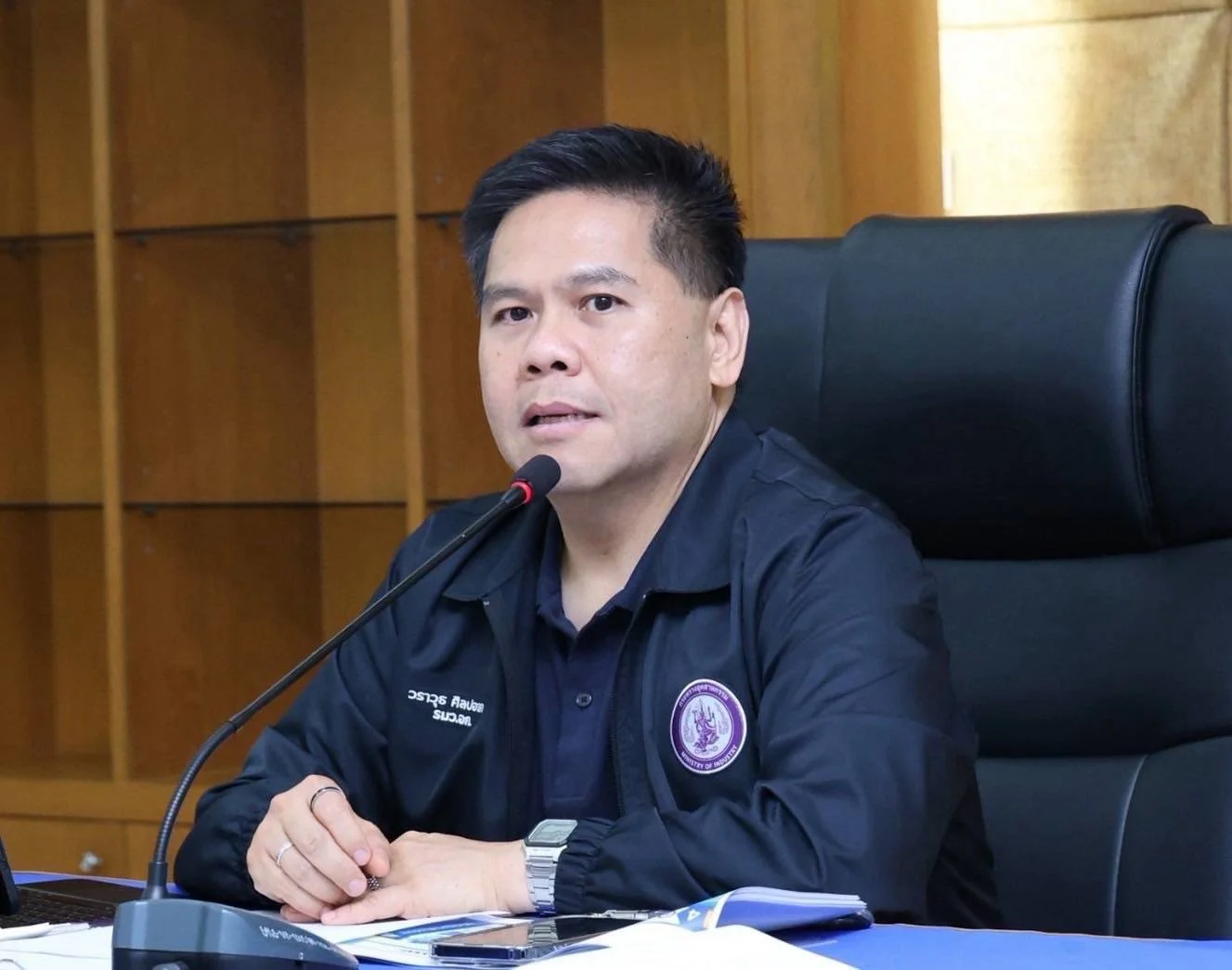 “วราวุธ” สั่งตั้ง “ศูนย์อุตสาหกรรมรวมใจ” เร่งฟื้นฟูน่านหลังน้ำลด