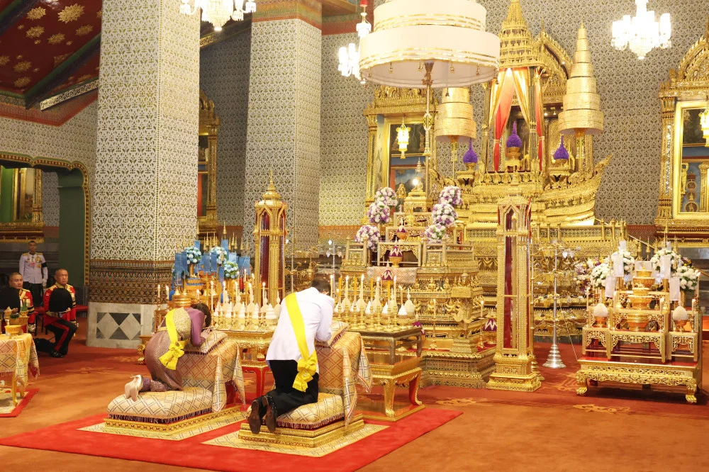 พระบาทสมเด็จพระเจ้าอยู่หัว และสมเด็จพระนางเจ้า ฯ พระบรมราชินี ทรงปฏิบัติพระราชกรณียกิจในการพระราชพิธีมหามงคลเฉลิมพระชนมพรรษา 4 รอบ สมเด็จพระนางเจ้า ฯ พระบรมราชินี 3 มิถุนายน 2569