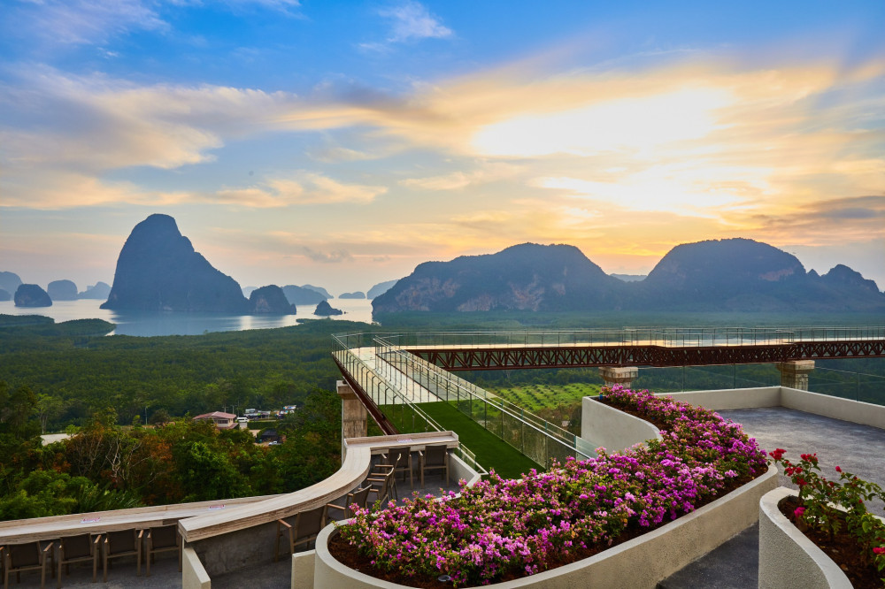 รีวิว Kanda Cafe พังงา คาเฟ่ดีต่อใจ ใกล้จุดชมวิว Skywalk Nangshi