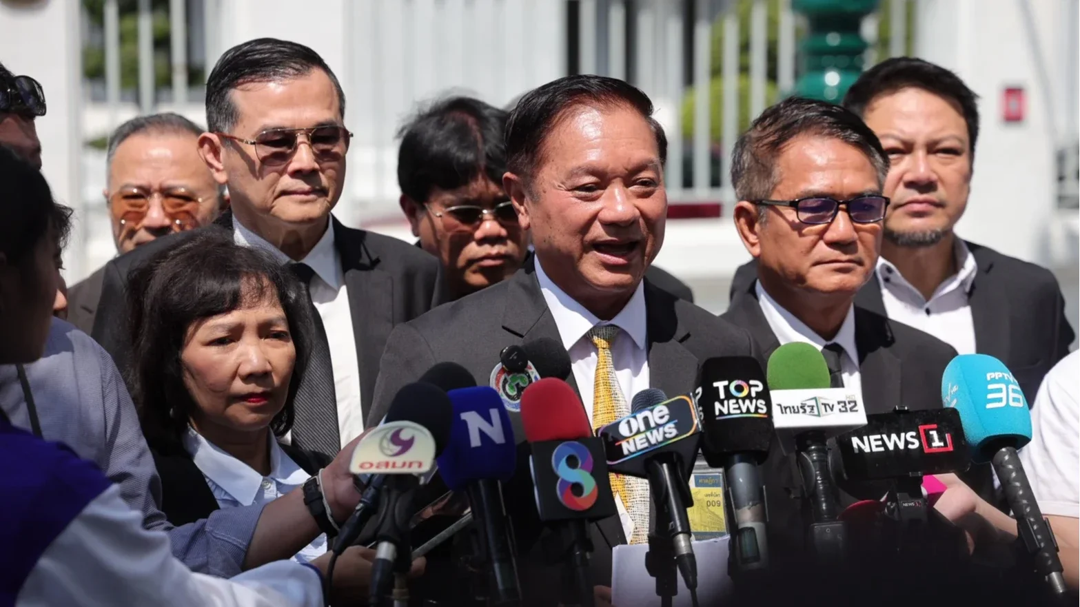 กลุ่ม สว.สำรอง ร้องศาลฎีกาทบทวนคำวินิจฉัย กกต.
