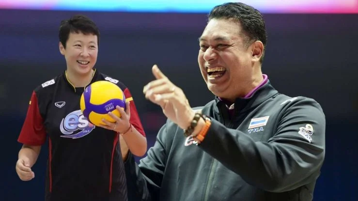 ถอดรหัสความสำเร็จวอลเลย์บอลหญิงไทย ประสบการณ์ระดับโลกของ “เฝิง คุน”