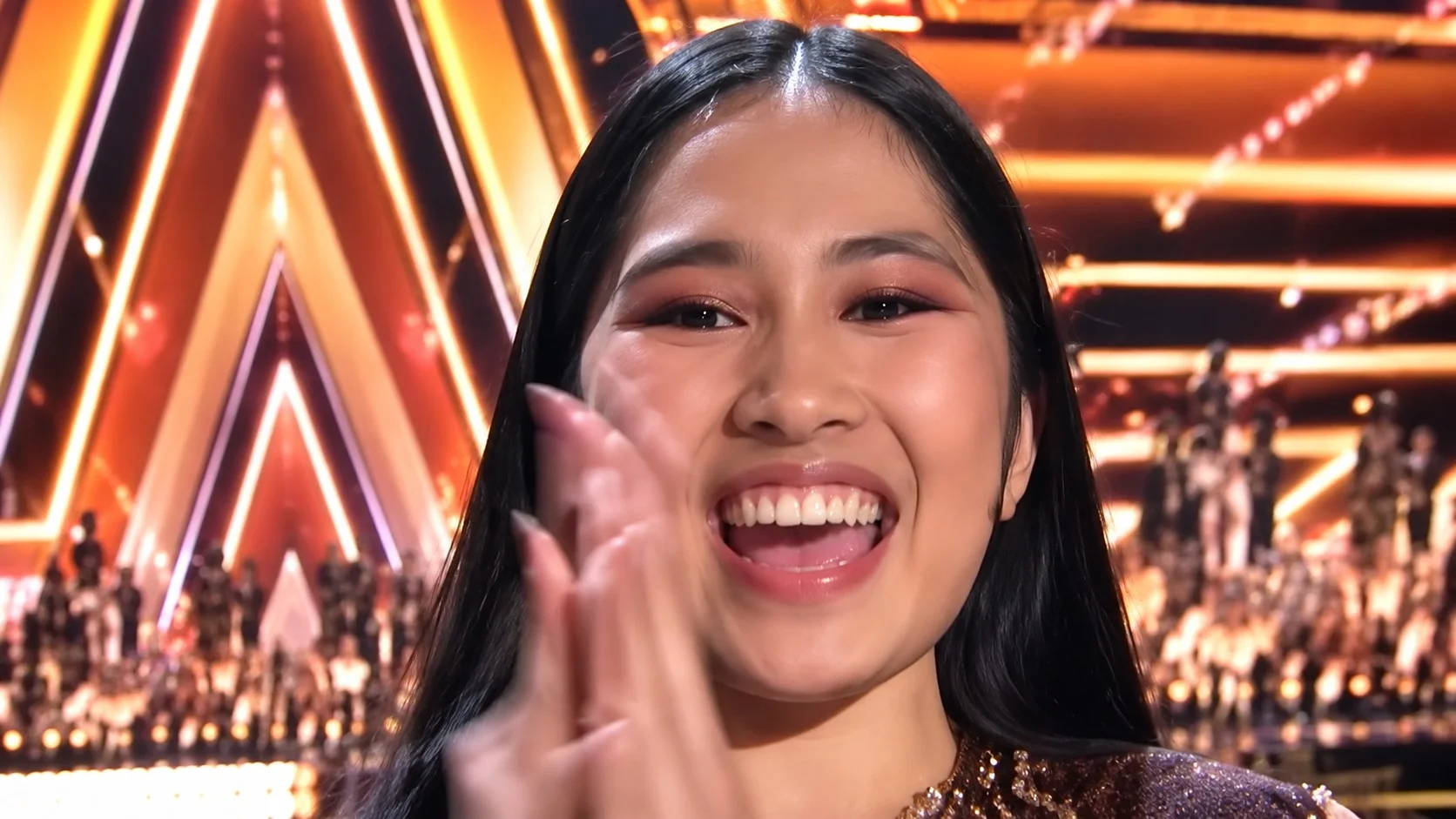 คลิปวินาที  น้องเนเน่ คว้าชัยชนะ จากรายการ America Got Talent
