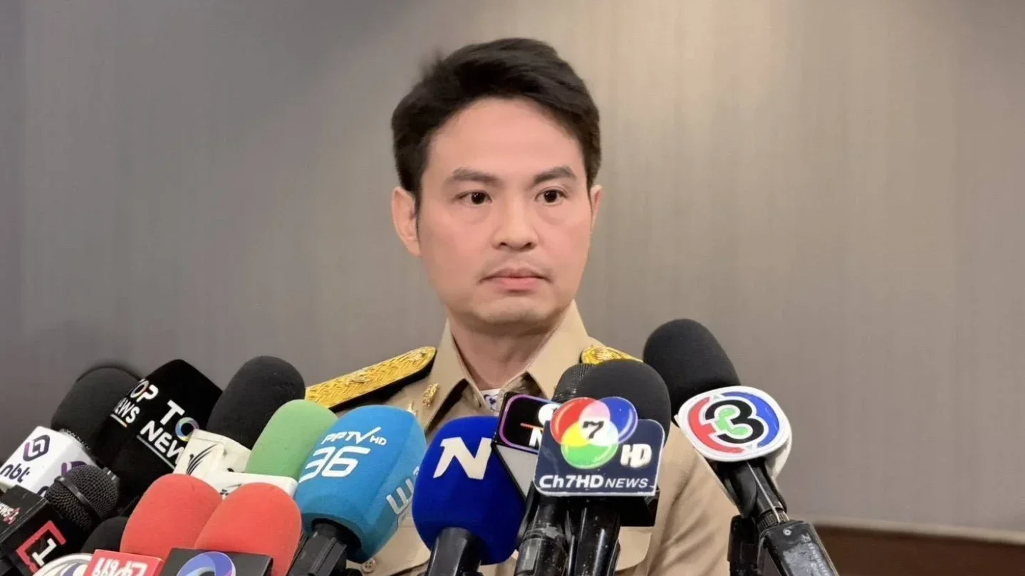 "ภราดร" เผย  เตรียมเยียวยาน้ำท่วมชาวกรุง เต็มที่ ยึดมาตรฐานเดียวกันทั่วประเทศ พร้อมกันงบกลางปี 69 สองพันล้าน ดูแล ผู้ประสบภัย  ขณะที่หลัง 1 ต.ค. ประกันภัยพิบัติรับคุ้มครองต่อ
