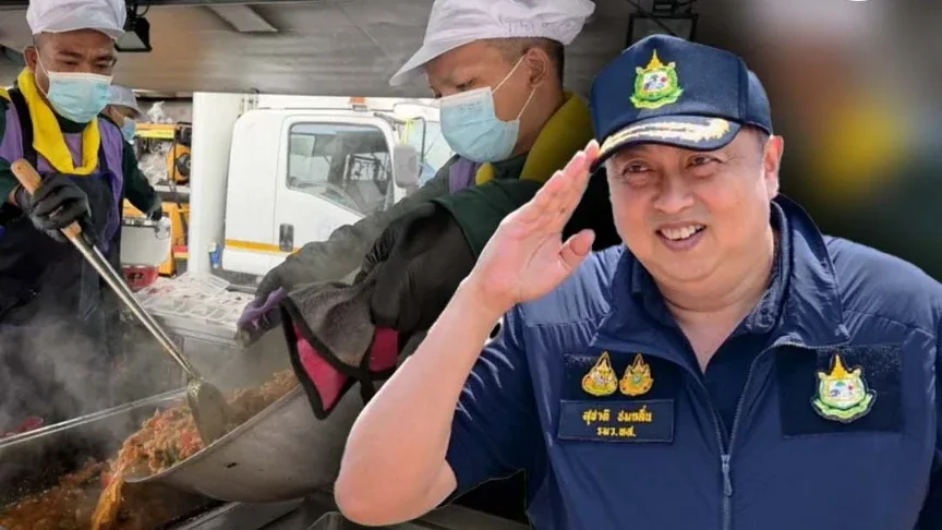 “สุชาติ” ผนึกกำลังรถประกอบอาหารพระราชทาน ส่งอาหารทางเรือ ชุมชนลาดกระบัง