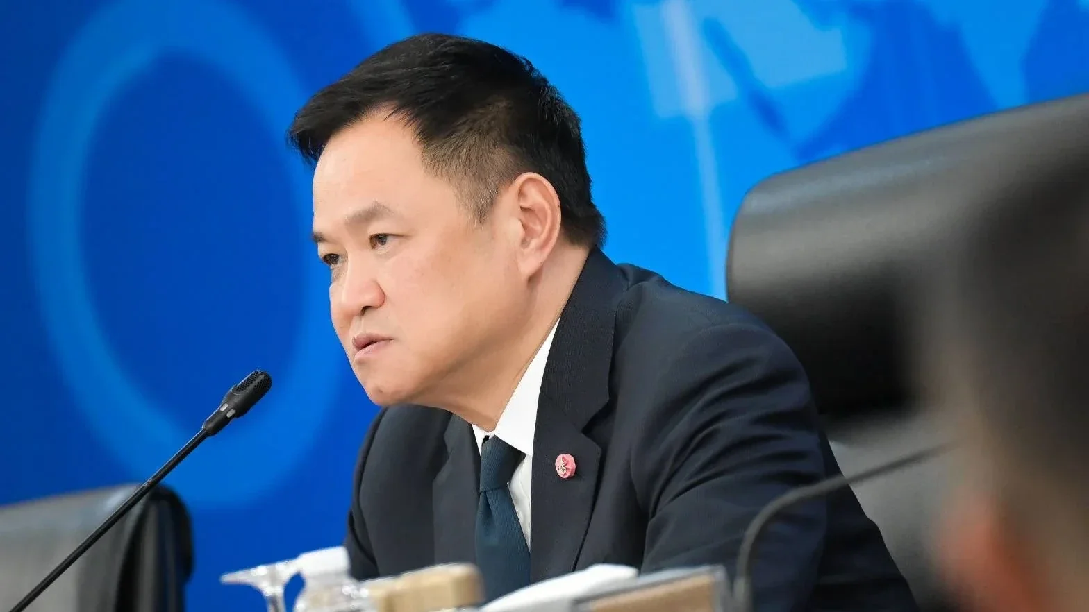 "อนุทิน" ถอนสัญชาติไทย "เอรีล บลัสทีน" ปมฝ่าฝืนเงื่อนไข-ปกปิดข้อมูลถือครองหลายสัญชาติ