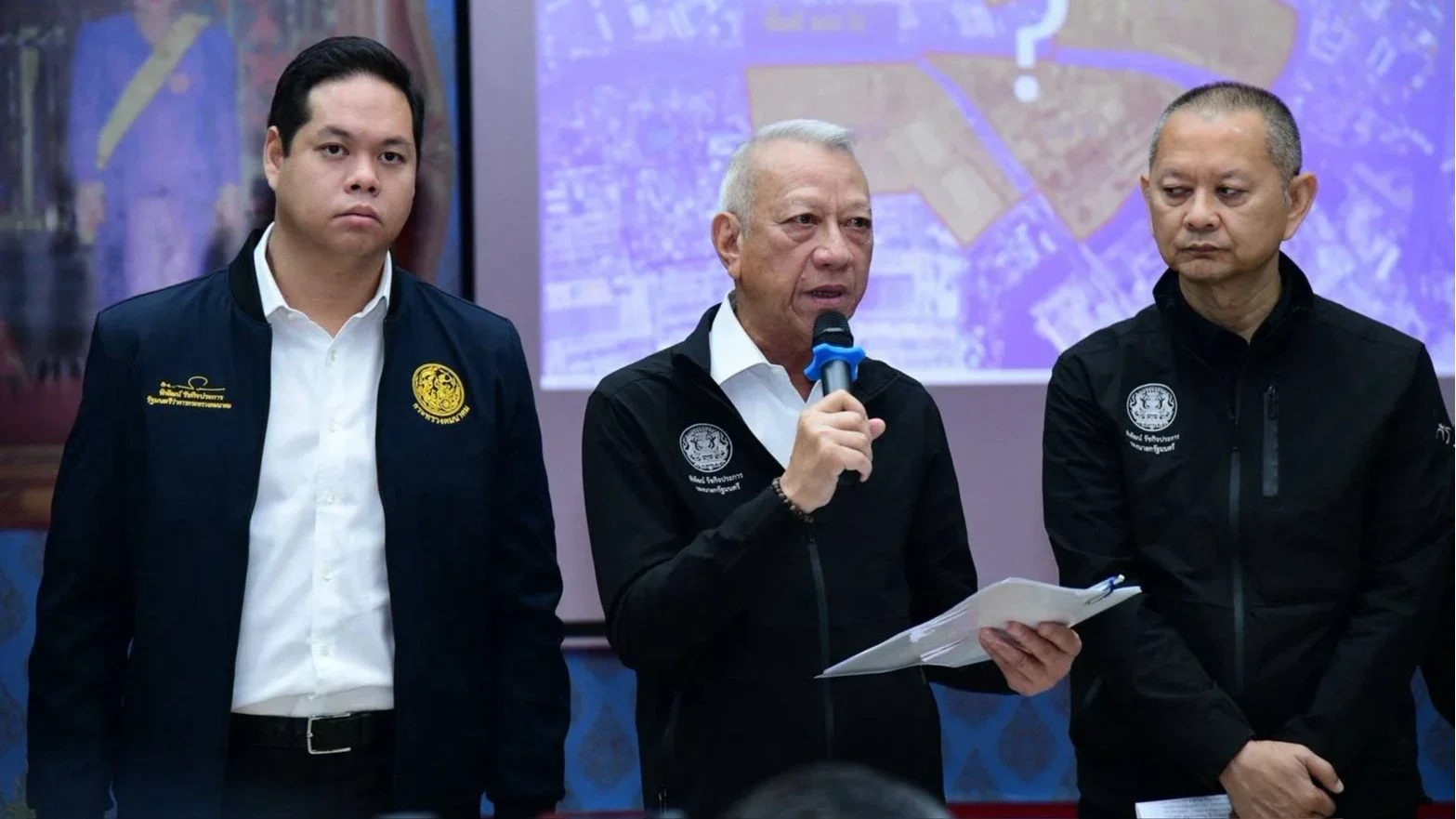 “พิพัฒน์” ลงพื้นที่ฟังเสียง 26 ชุมชนคลองเตย ย้ำ “ไม่ไล่ที่-ไม่บังคับย้าย”