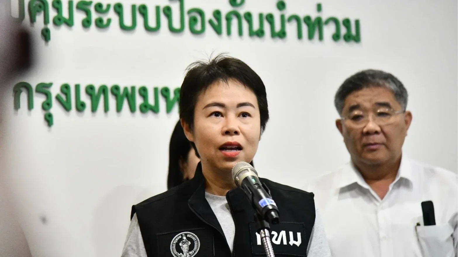 รองผู้ว่าฯ ทวิดา แจงเยียวยาน้ำท่วม 2 ระบบ ยื่นออนไลน์ทั้ง “ทางรัฐ–กทม.”
