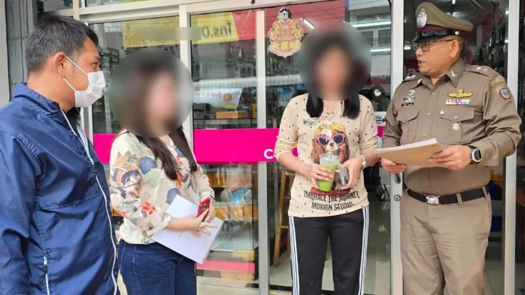 เตือนระวังระเบิด!  ตร. บุกยึดอุปกรณ์มือถือปลอม ไร้มาตรฐานความปลอดภัย