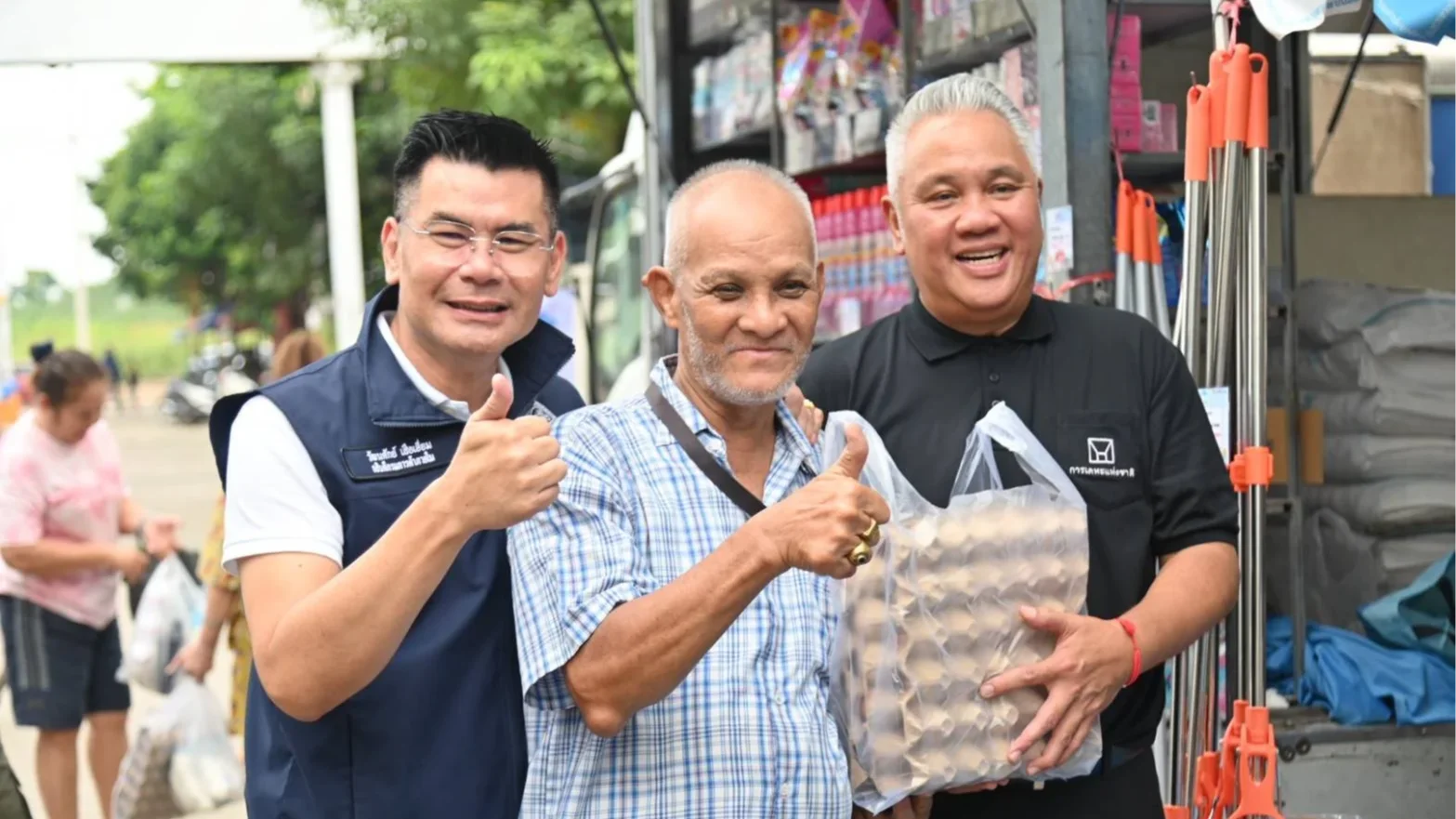 เปิดพิกัดของถูก ช่วยฟื้นบ้านหลังน้ำลด ธงฟ้าสู้ภัยน้ำท่วม ลดสูงสุด 62%