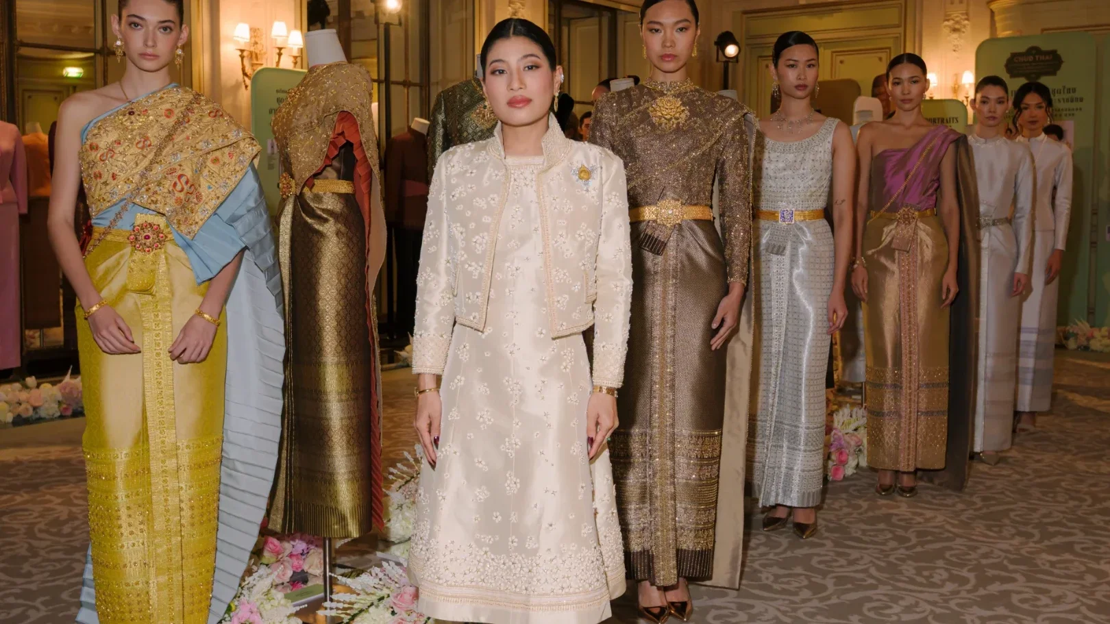 เจ้าฟ้าสิริวัณณวรีฯ ทรงนำชุดไทยสู่เวทีโลกที่ปารีส