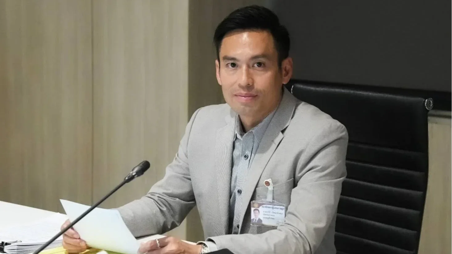 “กรวีร์” ฟาดข่าวปลอมโอนเงินให้นายกฯ ซัด 3 คำ “โง่-ห่วย-เลว”