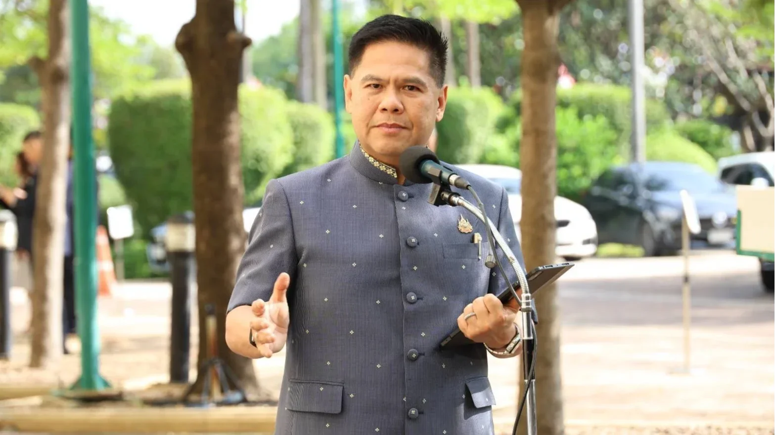 “รมว.วราวุธ”  ชงครม. จ่อบังคับแบตเตอรี่ EV-มอเตอร์ไซค์ไฟฟ้า เป็นสินค้าควบคุม