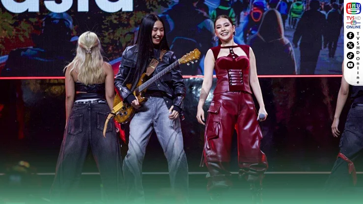 เนเน่–เฌอปรางร่วมโชว์เปิด Thailand Game Show
