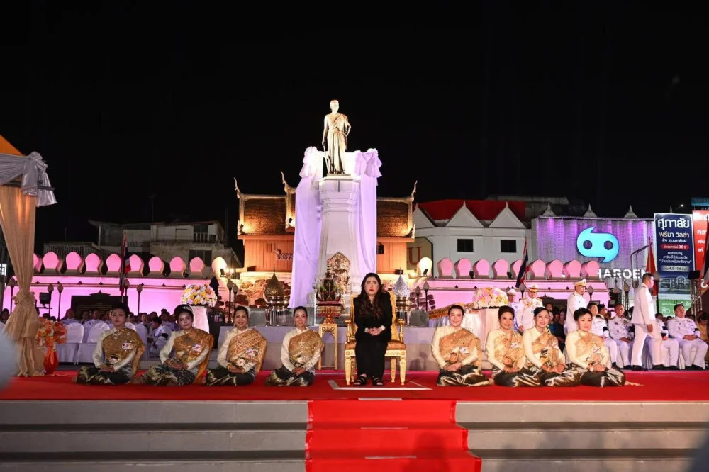 เจ้าฟ้าจุฬาภรณวลัยลักษณ์ เสด็จไปในพิธีฉลองวันแห่งชัยชนะท้าวสุรนารี ประจําปี ๒๕๖๙ ครบรอบ ๒๐๐ ปี ณ ลานอนุสาวรีย์ท้าวสุรนารี