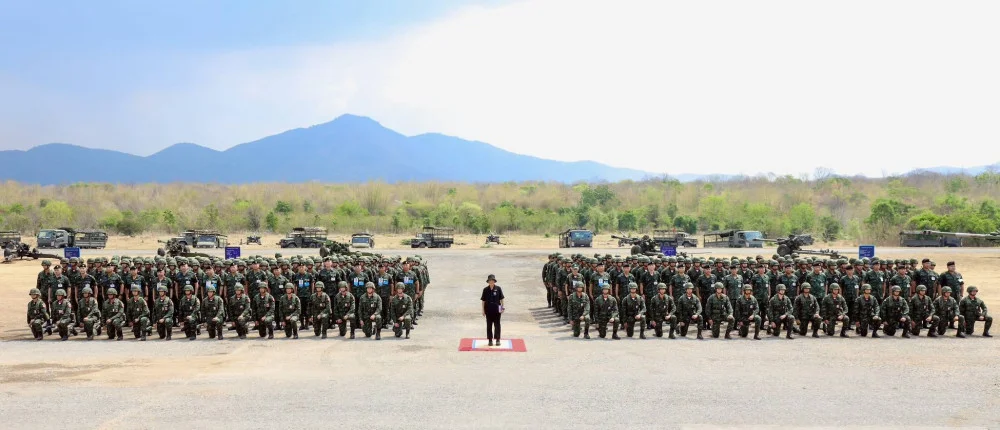 สมเด็จพระกนิษฐาธิราชเจ้า เสด็จทอดพระเนตรการฝึกภาคสนามนักเรียนนายร้อย ชั้นปีที่ 2 ณ ศูนย์การทหารปืนใหญ่ จังหวัดลพบุรี