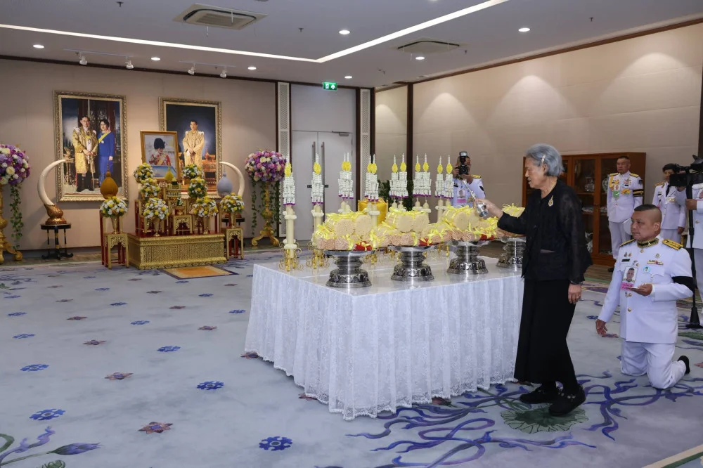 วันที่ ๒๖ กุมภาพันธ์ ๒๕๖๙  กรมสมเด็จพระเทพรัตนราชสุดา ฯ เสด็จออกแทนพระองค์ ณ วังสระปทุม ทรงเจิมเทียนรุ่ง