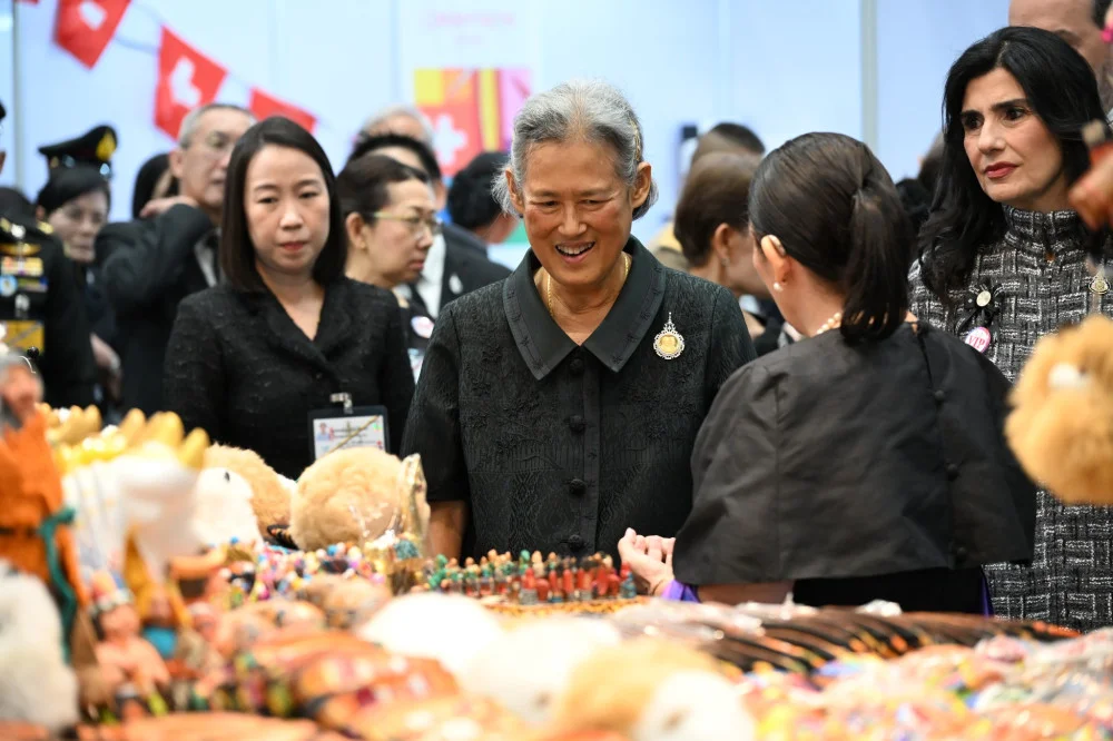 วันที่ 26 กุมภาพันธ์ 2569 กรมสมเด็จพระเทพรัตนราชสุดาฯ ทรงเปิดงานและทรงเยี่ยมร้าน "งานออกร้านคณะภริยาทูต ครั้งที่ 59"