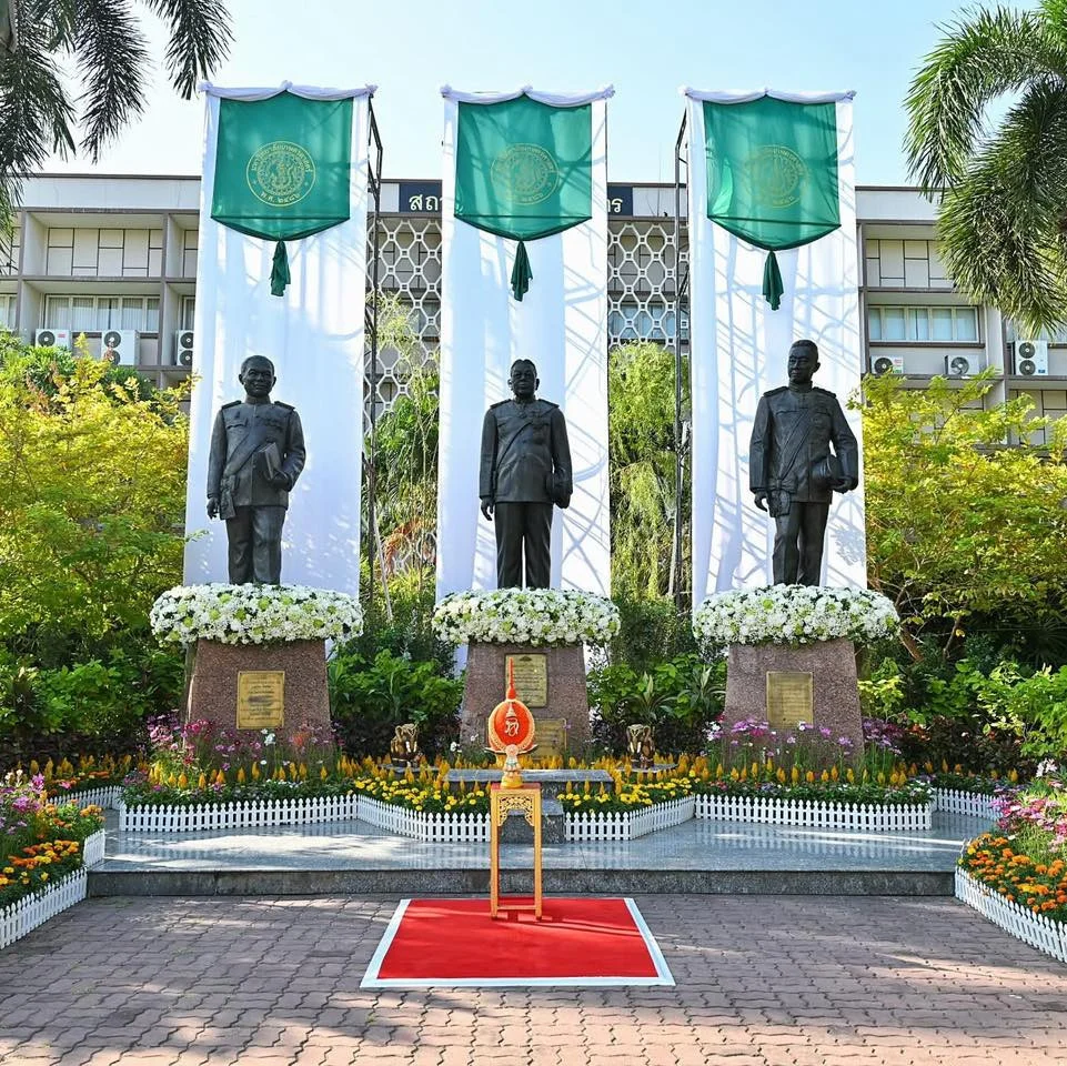วันที่ 2 กุมภาพันธ์ 2569 สมเด็จพระเจ้าน้องนางเธอ เสด็จเป็นการส่วนพระองค์ ไปทรงวางพานพุ่มดอกไม้ และทรงบาตรพระภิกษุสงฆ์ จํานวน 20 รูป