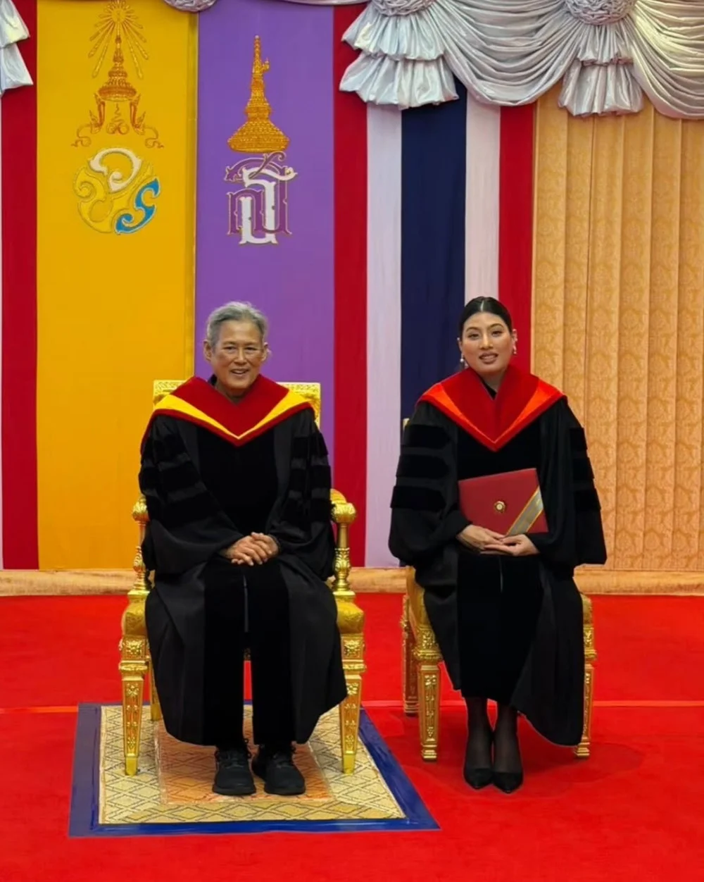 วันที่ 19 ม.ค.69 กรมสมเด็จพระเทพรัตนราชสุดาฯ สยามบรมราชกุมารี เสด็จฯ แทนพระองค์ ไปพระราชทานปริญญาบัตรแก่ผู้สําเร็จการศึกษาจากมหาวิทยาลัยศรีนครินทรวิโรฒ ประจําปีการศึกษา 2567