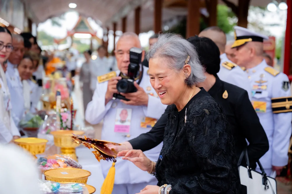 วันที่ ๔ ธันวาคม ๒๕๖๘ สมเด็จพระเทพรัตนราชสุดา ฯ เสด็จพระราชดําเนินไปทรงยกฉัตรเหนือพระมหารามัญเจดีย์ และทรงเปิดงานสมโภช ๑๕๐ ปี