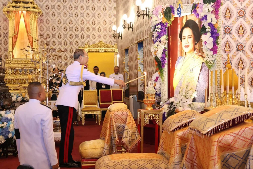 วันนี้ ๑๓ พฤศจิกายน ๒๕๖๘ พระวรวงศ์เธอ พระองค์เจ้าเฉลิมศึกยุคล เสด็จไปทรงบําเพ็ญพระกุศลถวายพระบรมศพ สมเด็จพระนางเจ้าสิริกิติ์ พระบรมราชินีนาถ พระบรมราชชนนีพันปีหลวง