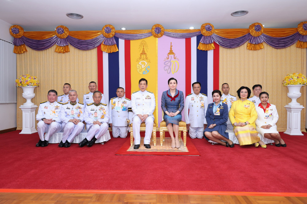 “ในหลวง-พระราชินี” เสด็จฯไปทรงเปิดโรงเรียนนายเรืออากาศนวมินทกษัตริยาธิราช