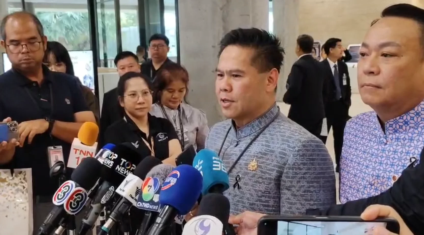 “วราวุธ” เผยนายกฯ ไฟเขียว ชง ครม. เด้ง “ณัฐพล” พ้นปลัดอุตฯ เข้าทำเนียบ รอโปรดเกล้าฯ ตำแหน่งใหม่
