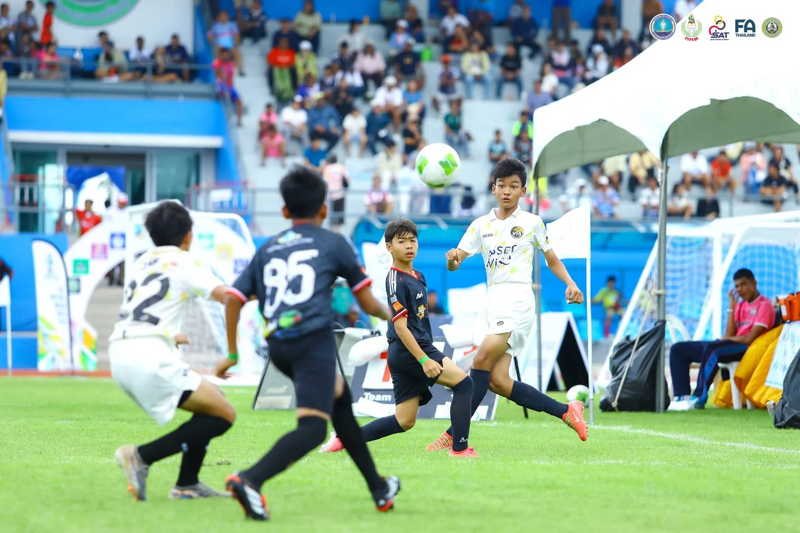 ได้ 8 ทีม ลุ้นแชมป์ ฟุตบอลเยาวชน แชมป์ชนแชมป์