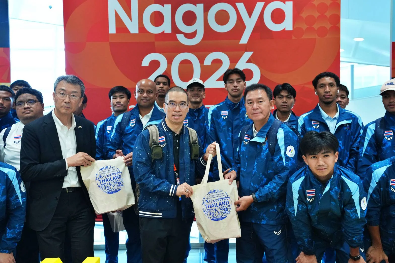 #ฟุตบอลชายทีมชาติไทย ชุดเอเชียนเกมส์ เดินทางถึงประเทศญี่ปุ่น เตรียมซ้อมต่อทันทีช่วงเย็น