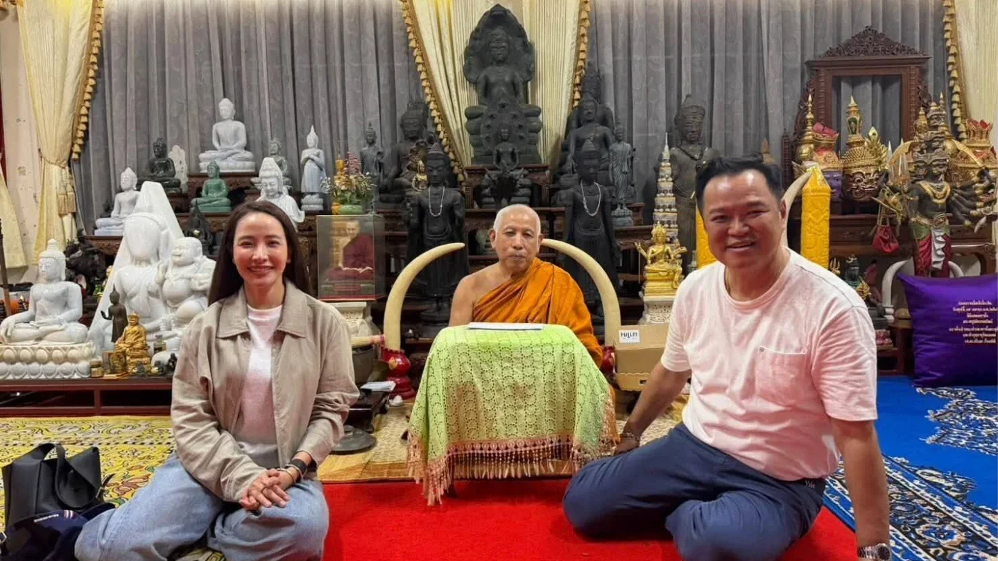 “อนุทิน” โชว์มือยันต์ “หลวงพ่อสำลี”