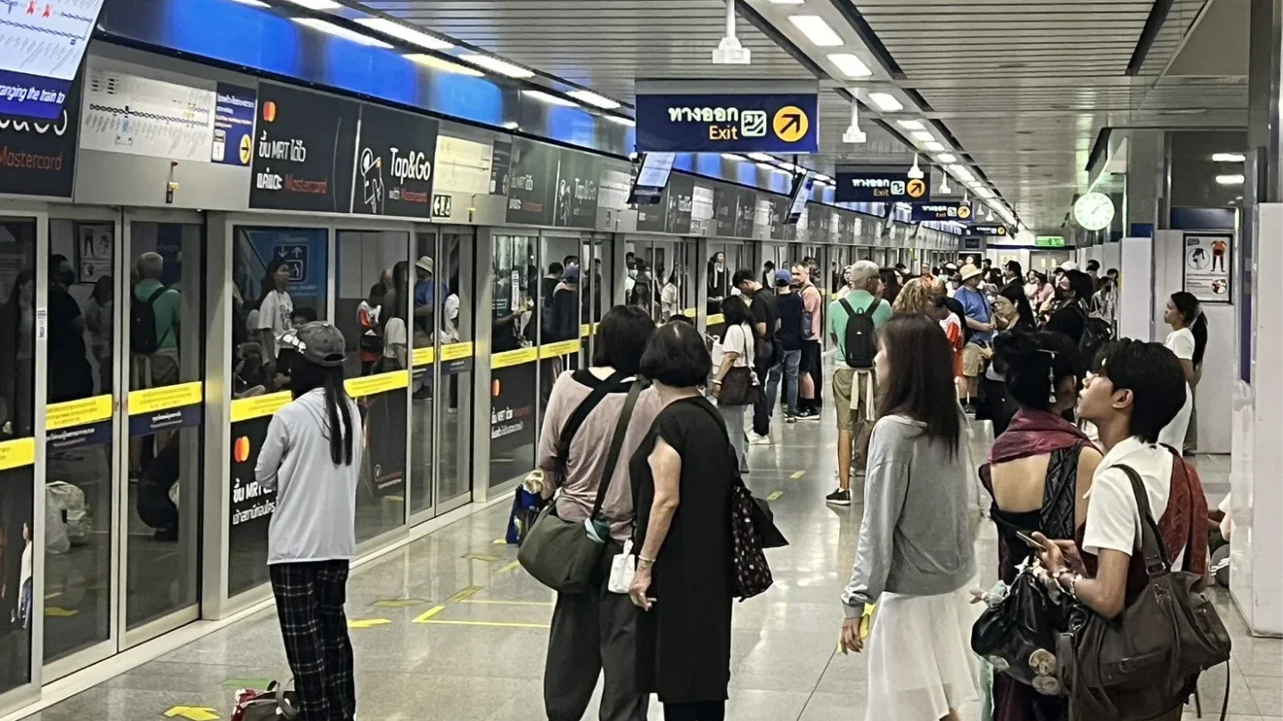 MRT สีน้ำเงินเปิดเดินรถตามปกติ