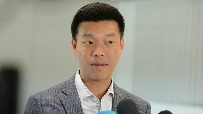 “ณัฐพงษ์” ลุยยื่น ป.ป.ช. ปมฮั้ว สว. ลั่นไม่เกินศุกร์นี้