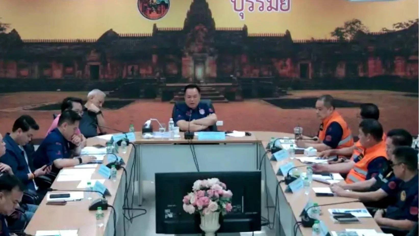 นายกฯ คอนเฟอเรนซ์บัญชาการอุทกภัย กำชับ 4 ข้อสั่งการเร่งด่วน